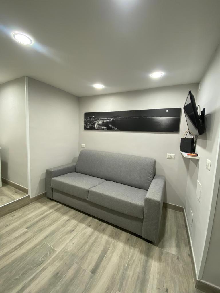 Greta's_house * Naples